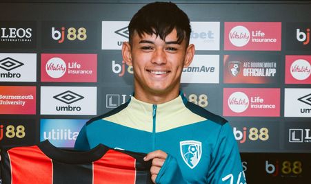 国足即将迎 国足即将迎