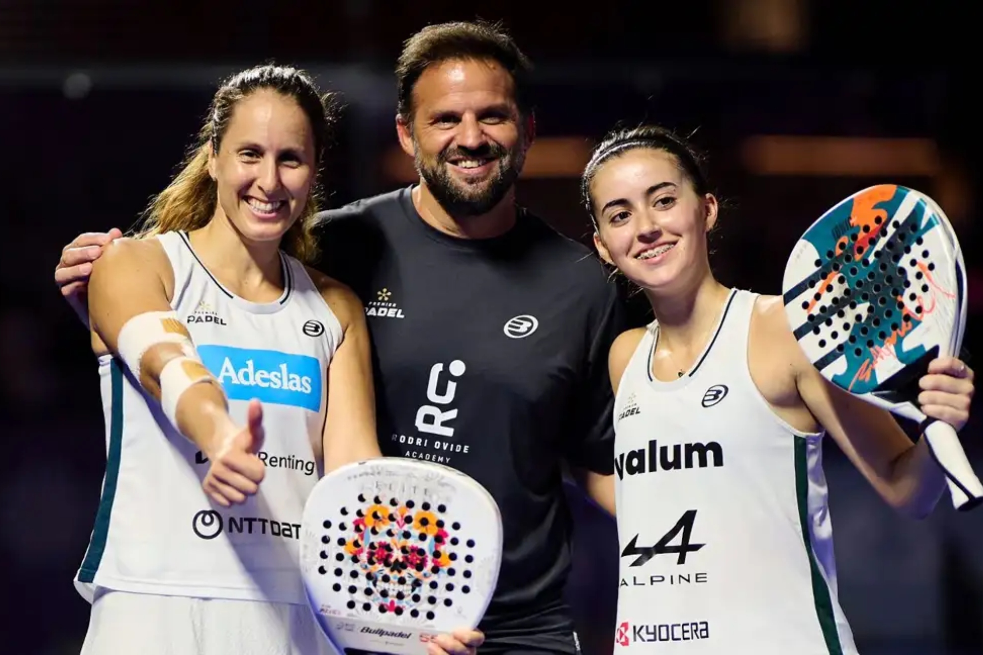 的人员变动 的人员变动